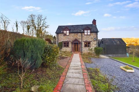 3 bedroom detached house for sale, Pont Robert, Meifod