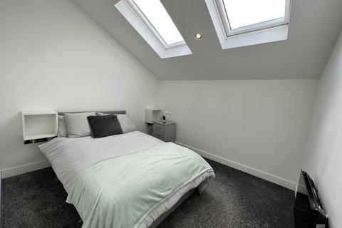 4 bedroom flat share to rent, Newhall Street, Birmingham B3