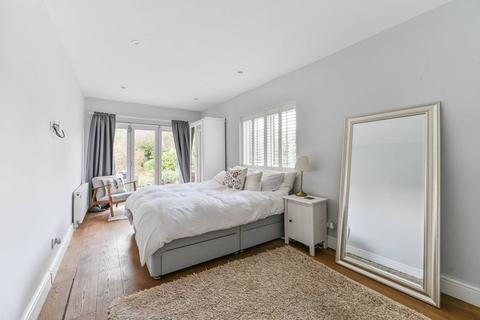 2 bedroom flat for sale, Birchanger Road, SE25, South Norwood, London, SE25