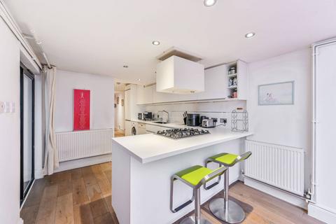 2 bedroom flat for sale, Taybridge, Clapham, London, SW11