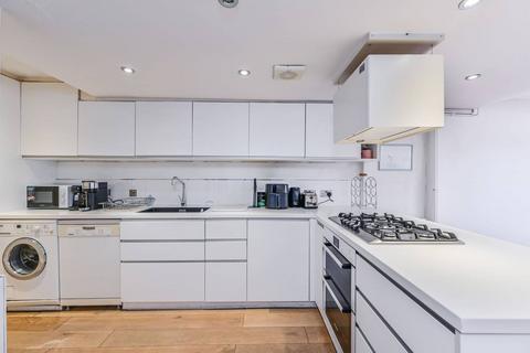 2 bedroom flat for sale, Taybridge, Clapham, London, SW11