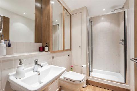 1 bedroom flat to rent, Greystoke Place, London EC4A