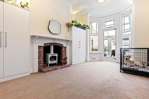 4 bedroom end of terrace house for sale, Fosse Road South, West End