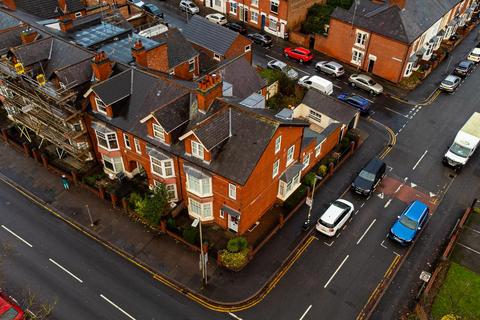 4 bedroom end of terrace house for sale, Fosse Road South, West End