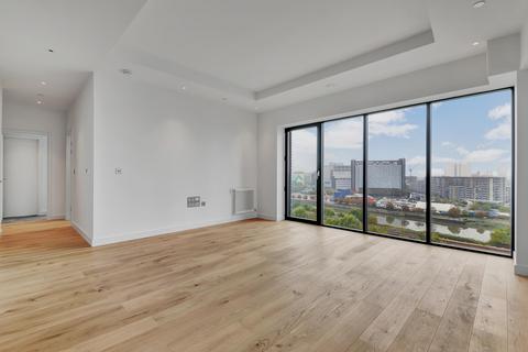 2 bedroom apartment for sale, Modena House, Lyell Street, London, E14