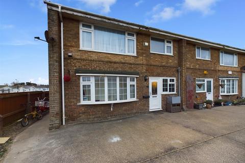 2 bedroom flat for sale, Seaholme Road, Mablethorpe LN12