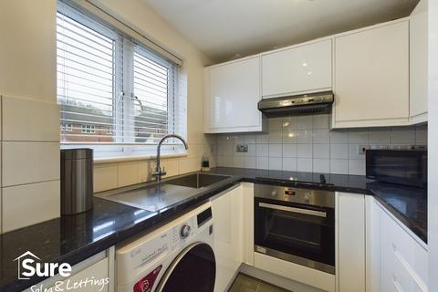 1 bedroom apartment to rent, Greenside Close, London, Greater London, N20 0PA