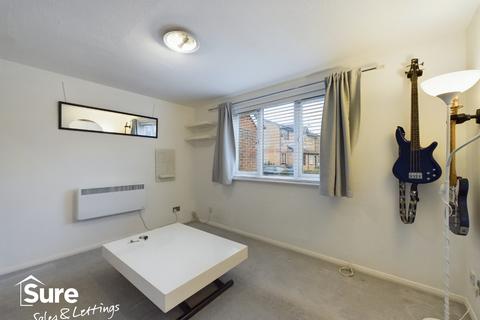 1 bedroom apartment to rent, Greenside Close, London, Greater London, N20 0PA