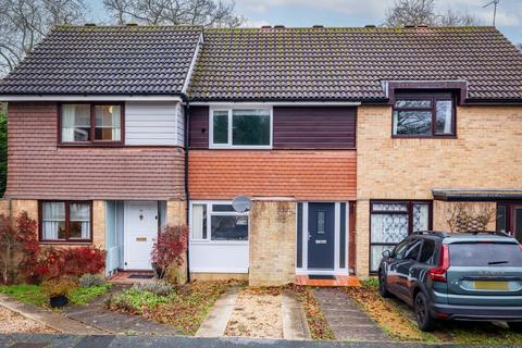 2 bedroom terraced house for sale, Poynings Road, Ifield, RH11