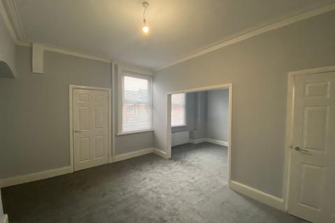 4 bedroom apartment to rent, Stanhope road