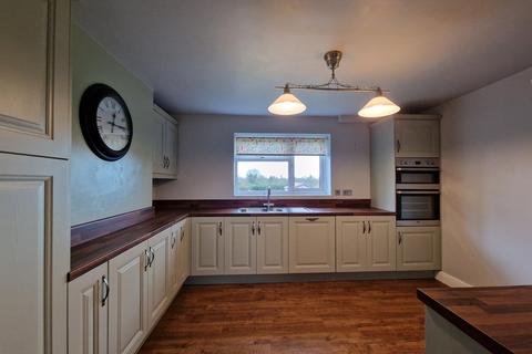 3 bedroom semi-detached house to rent, Stableford Road, Ackleton WV6