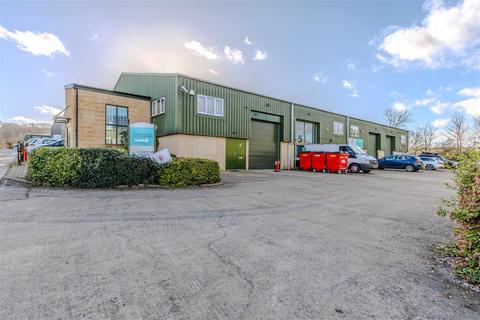 Industrial unit to rent, Draycott Industrial Estate, Draycott, Moreton-In-Marsh