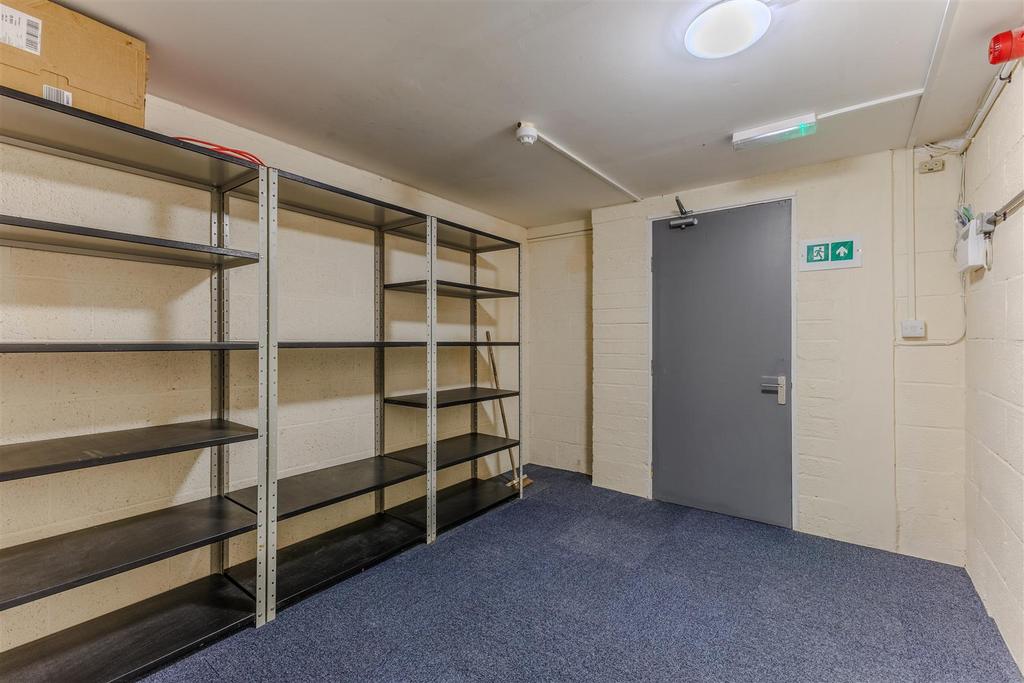6 R1 A1272-HDR.jpg