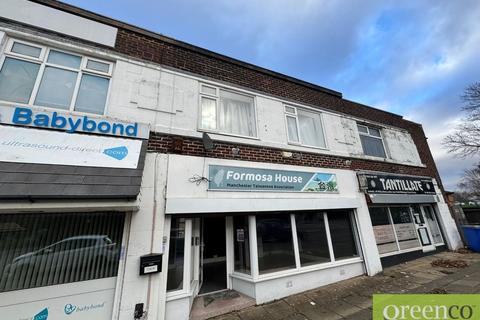 Property to rent, Davyhulme Road East, Manchester M32