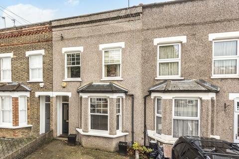 3 bedroom terraced house to rent, Ravenscroft Road Beckenham BR3