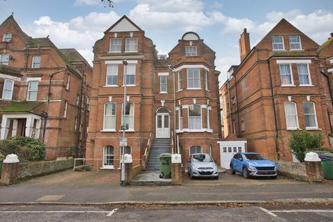 4 bedroom flat for sale, Trinity Gardens, Folkestone, CT20