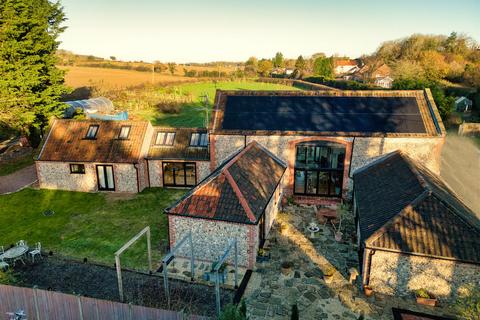 4 bedroom barn conversion for sale, Felbrigg Road, Felbrigg, Norwich