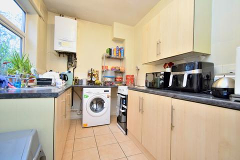 3 bedroom terraced house for sale, Fosse Road North, Newfoundpool, Leicester, LE3