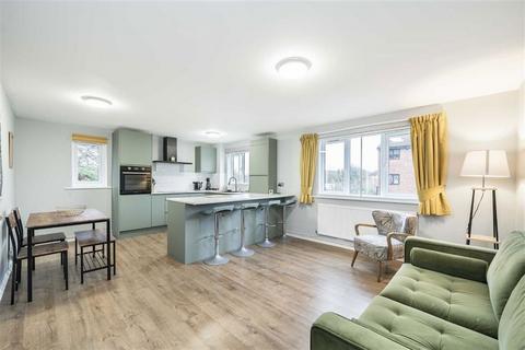 2 bedroom flat for sale, Samuel Close, London SE14