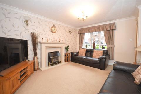 4 bedroom semi-detached house for sale, Markington Place, Leeds, West Yorkshire