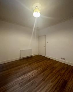 2 bedroom maisonette to rent, 37a Bank Street, Dumfries