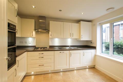 4 bedroom link detached house to rent, Pathfinder Way, Cambridge CB24