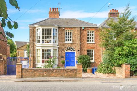 undefined, Spalding