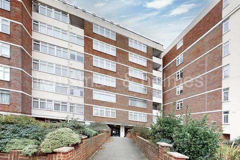 2 bedroom flat for sale, Melvin Hall, NW11