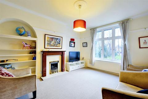 3 bedroom duplex for sale, Cavendish Place, Beeston