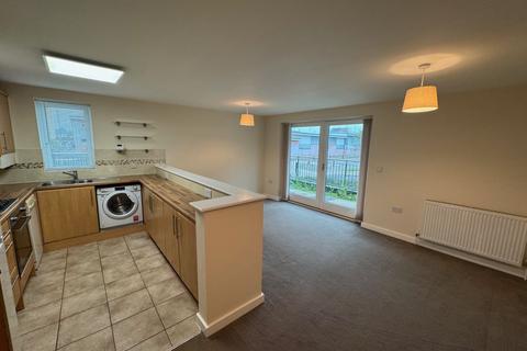 2 bedroom flat to rent, Ted Bates Road, Hampshire SO14