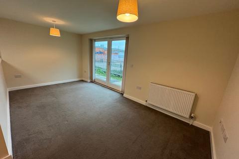 2 bedroom flat to rent, Ted Bates Road, Hampshire SO14