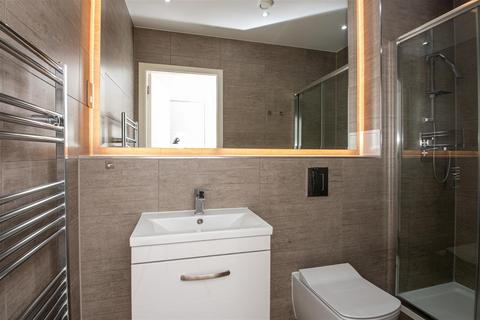 undefined, Capital Drive, Linford Wood