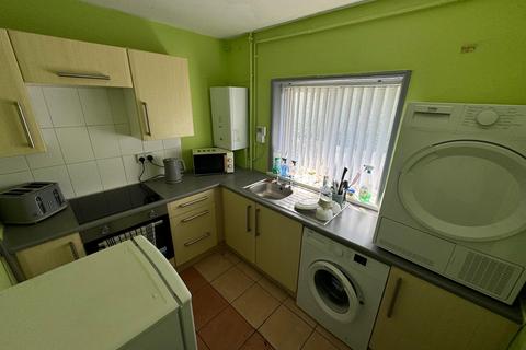 2 bedroom property for sale, Tuebrook L13