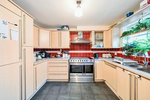 3 bedroom townhouse for sale, Glossop Way, Arlesey, SG15