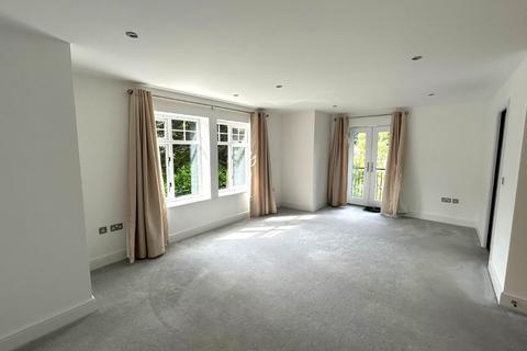 undefined, Kenelm Road, Sutton Coldfield, West Midlands, B73