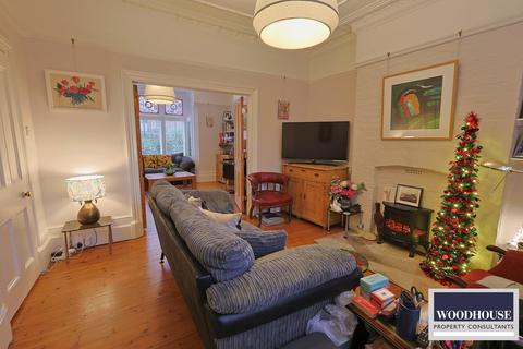 4 bedroom end of terrace house for sale, Muswell Road, London N10