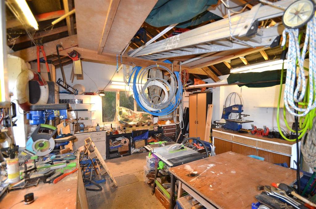 Detached workshop