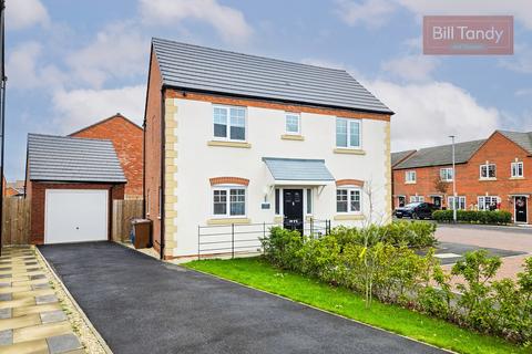 1 Violet Walk, Fradley, Lichfield, WS13 8TU