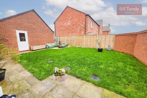 1 Violet Walk, Fradley, Lichfield, WS13 8TU