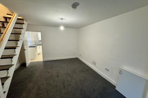 2 bedroom end of terrace house to rent, Vivian Street, Abertillery, NP13 2LE