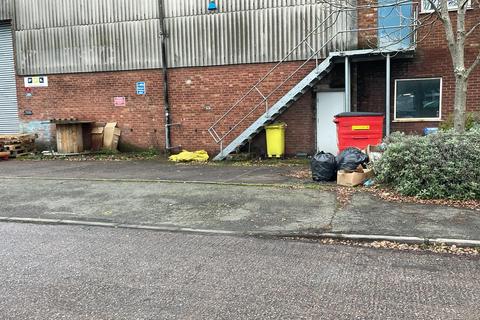 Warehouse to rent, Progress Drive,  Cannock, WS11