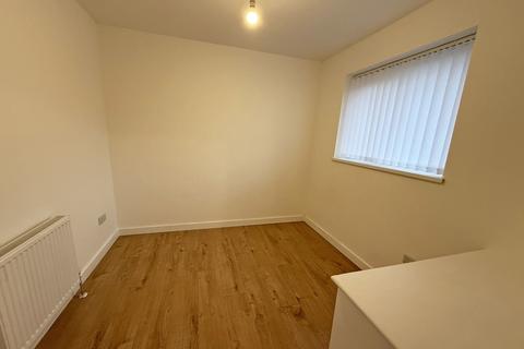 3 bedroom end of terrace house to rent, Langley Road, North Shields, North Tyneside