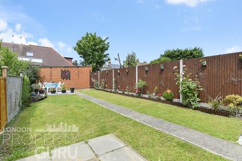 3 bedroom terraced house for sale, St Dunstans Road, Hanwell, W7