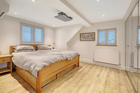 4 bedroom detached house for sale, Mount Pleasant, Brentwood CM13