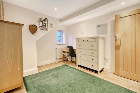 19 Mount Pleasant Avenue, Hutton, Brentwood, CM13 1PW