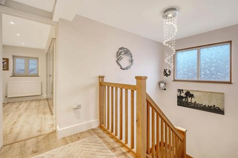 19 Mount Pleasant Avenue, Hutton, Brentwood, CM13 1PW