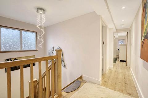 19 Mount Pleasant Avenue, Hutton, Brentwood, CM13 1PW