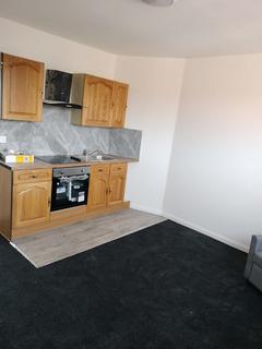 Studio to rent, Girton Close, Northolt UB5