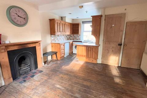 3 bedroom end of terrace house for sale, High Street, Hardingstone, Northampton NN4