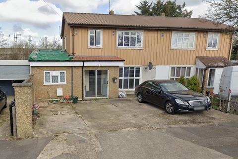 1 bedroom detached house to rent, Hayes UB3